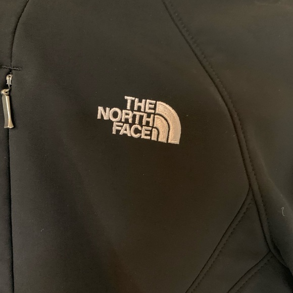 The North Face women’s jacket - Picture 4 of 8